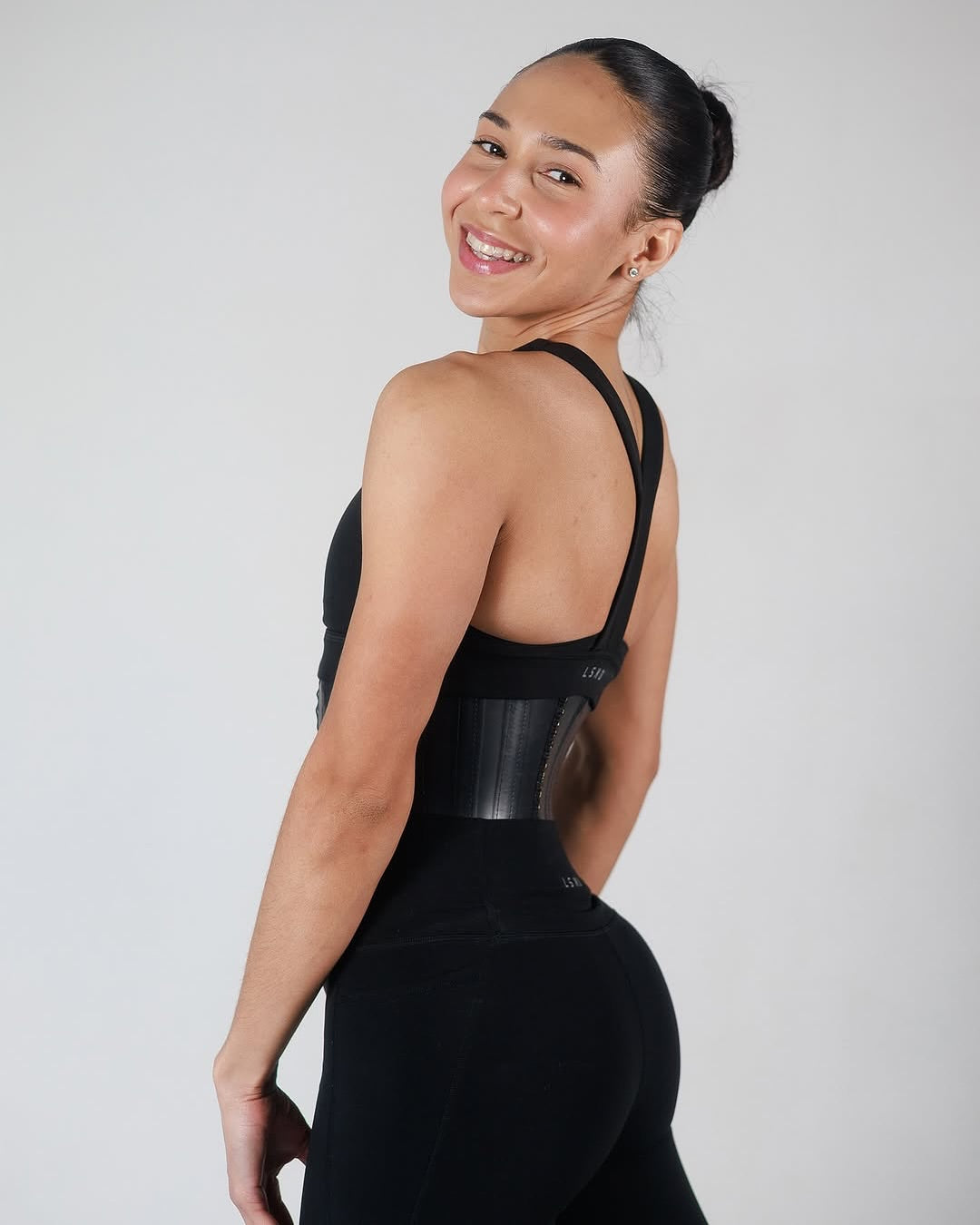 Short Torso 8" UNBELIEVABLE CURVES WAIST TRAINER